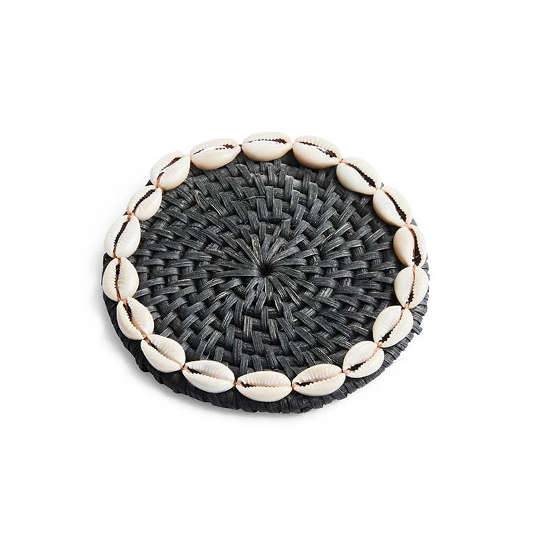 Lot de 5 dessous de verres en rotin décoré de coquillages cowrie