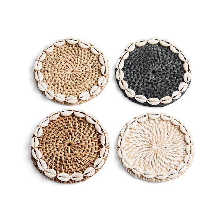 Lot de 5 dessous de verres en rotin décoré de coquillages cowrie