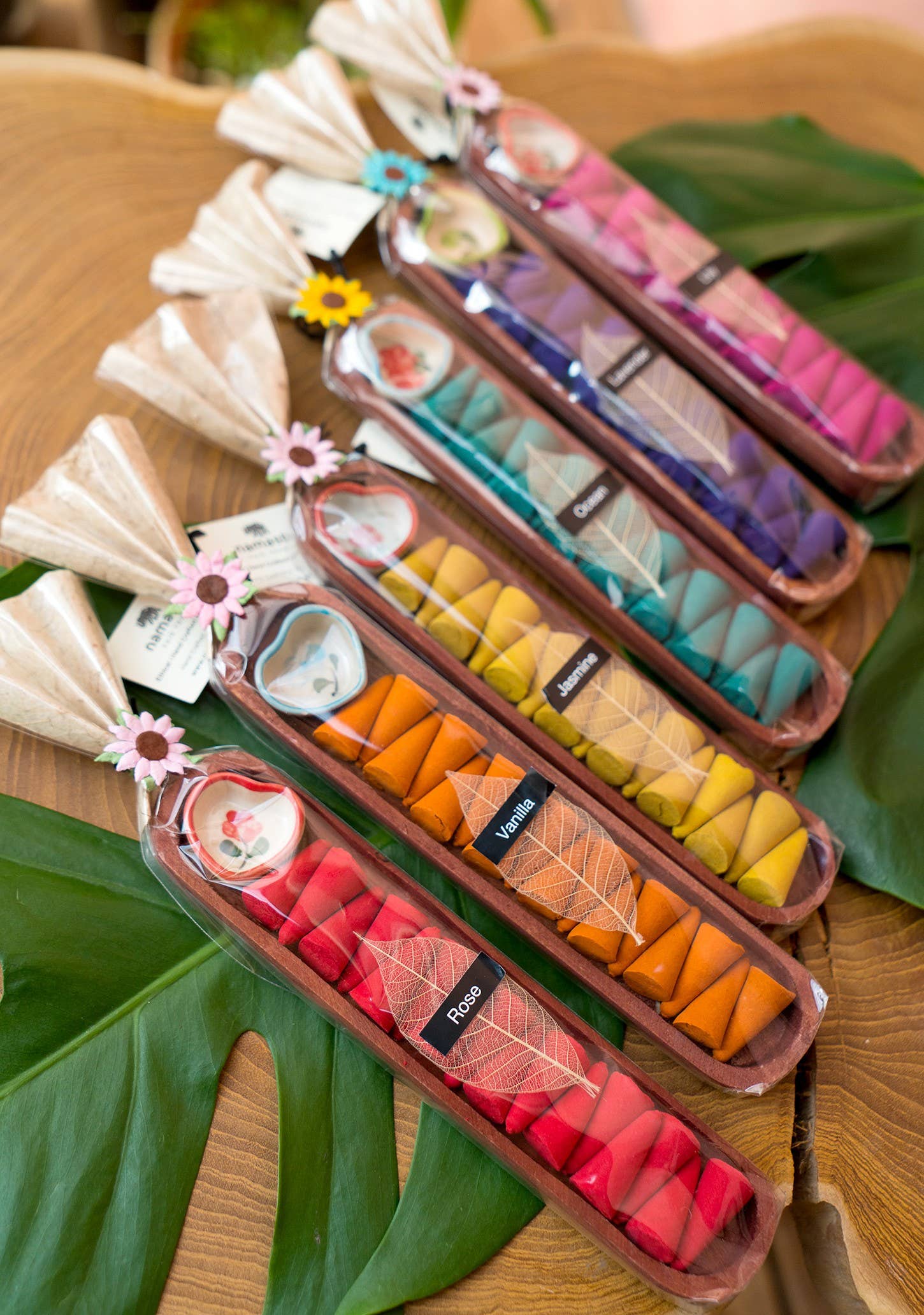 Coffret Cadeau d'Encens, Cônes & Porte-Cœur