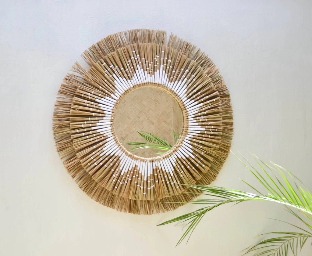 Miroir bohème en herbe marine naturelle et macramé - Ambon blanc