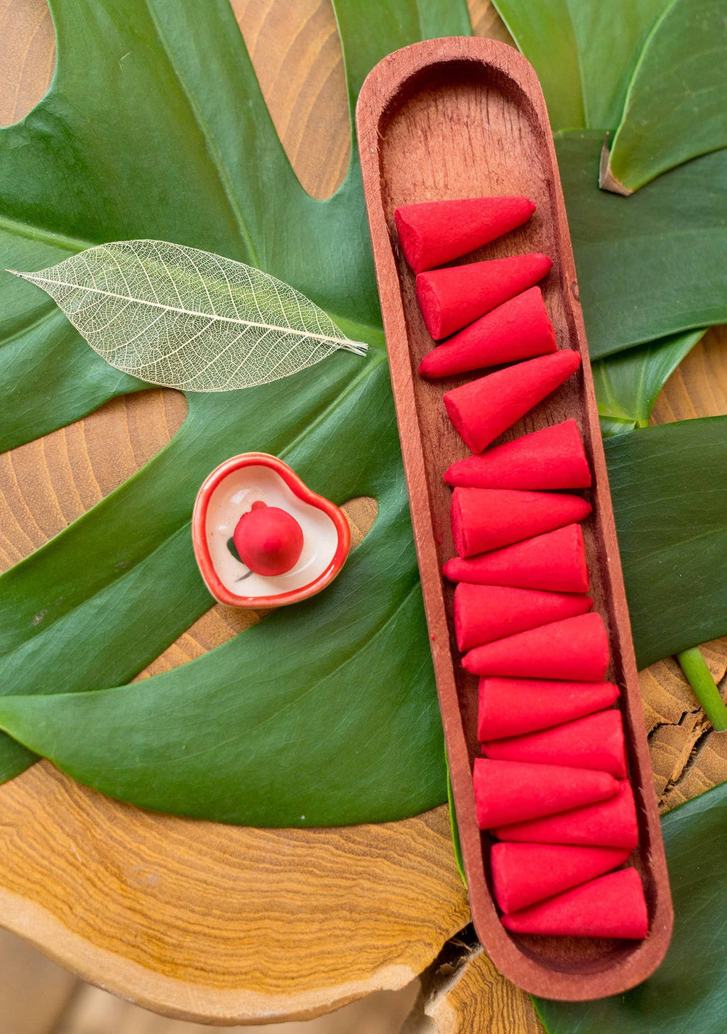 Coffret Cadeau d'Encens, Cônes & Porte-Cœur
