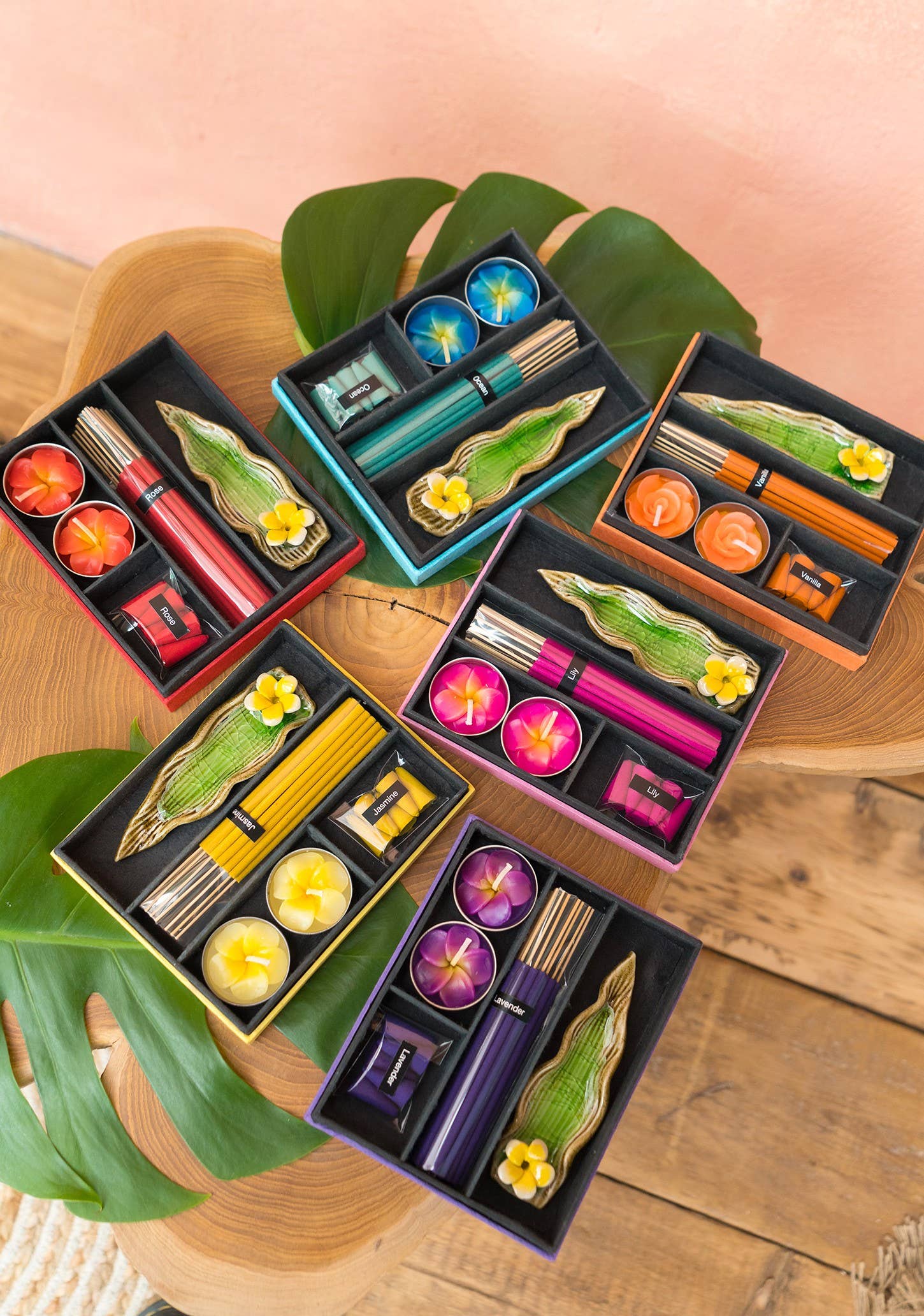 Ensemble cadeau d’encens avec porte-encens en forme de feuille