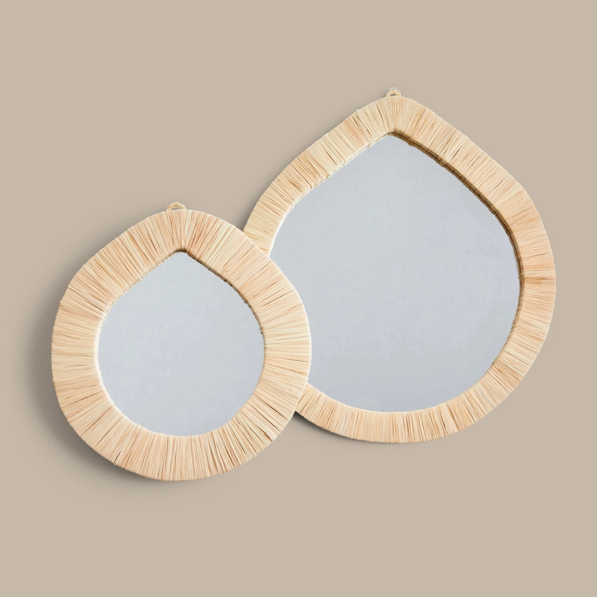 Ensemble de miroirs en forme de goutte avec cadre en raphia