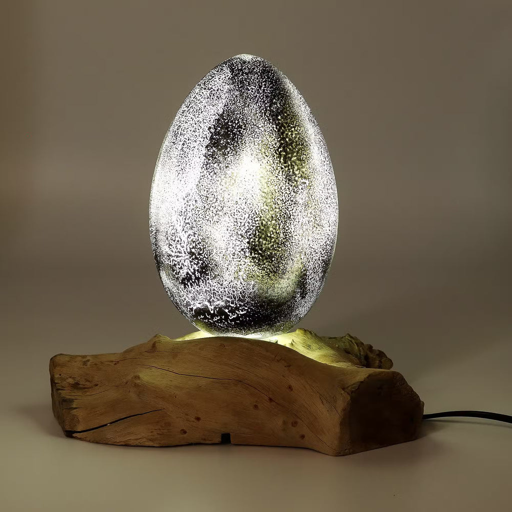 Lampe à poser Lueur Flottante – verre craquelé et bois brut